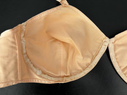 1950s Deadstock Satin Bullet Bra | 95