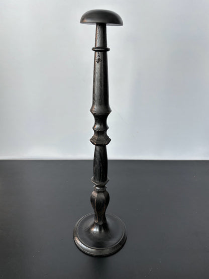 1920s 51 cm / 20" Tall Ebonized Wooden Shop Display Hat Stand