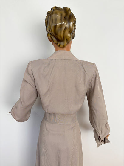 1940s Style Suit Vintage Rayon Fabric | S