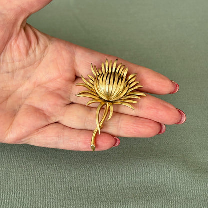 1960s Crown Trifari Scottish Thistle Flower Gold Tone Pin Brooch