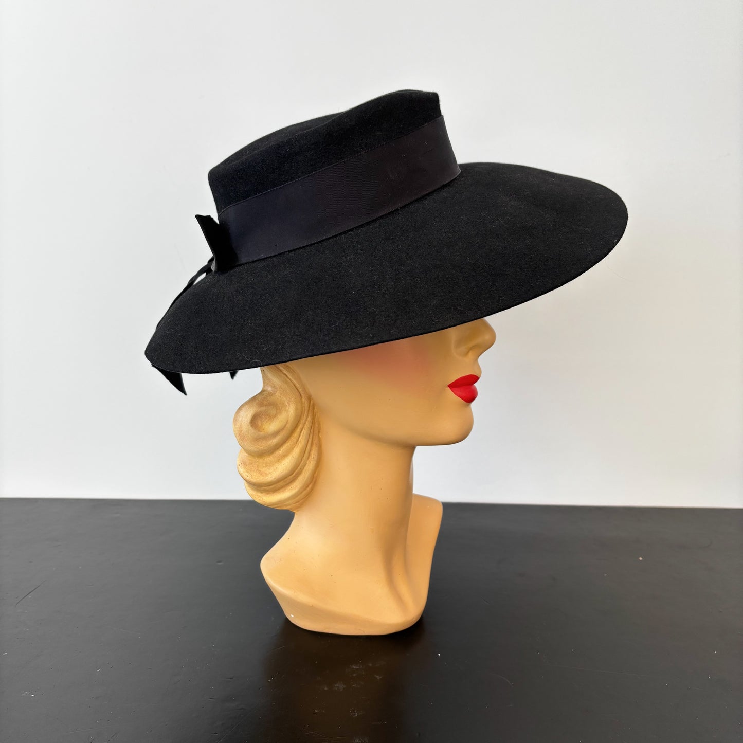 1940s Black Felt Fedora Hat