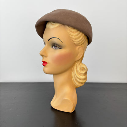 1940s Felt Tilted Beret