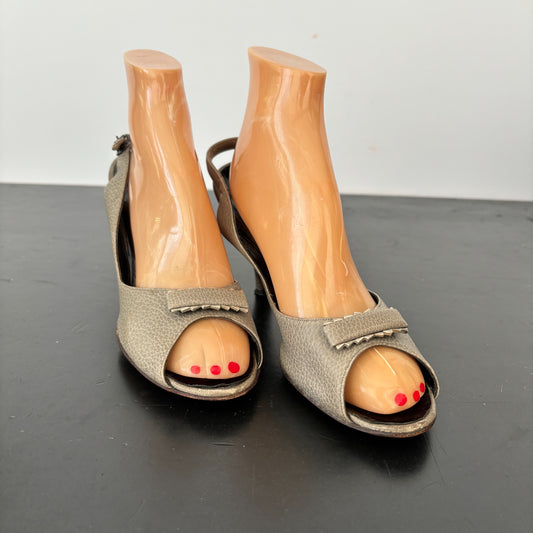 1950s Dominique Romano New York Grey Leather Peep Toe Slingback Heels