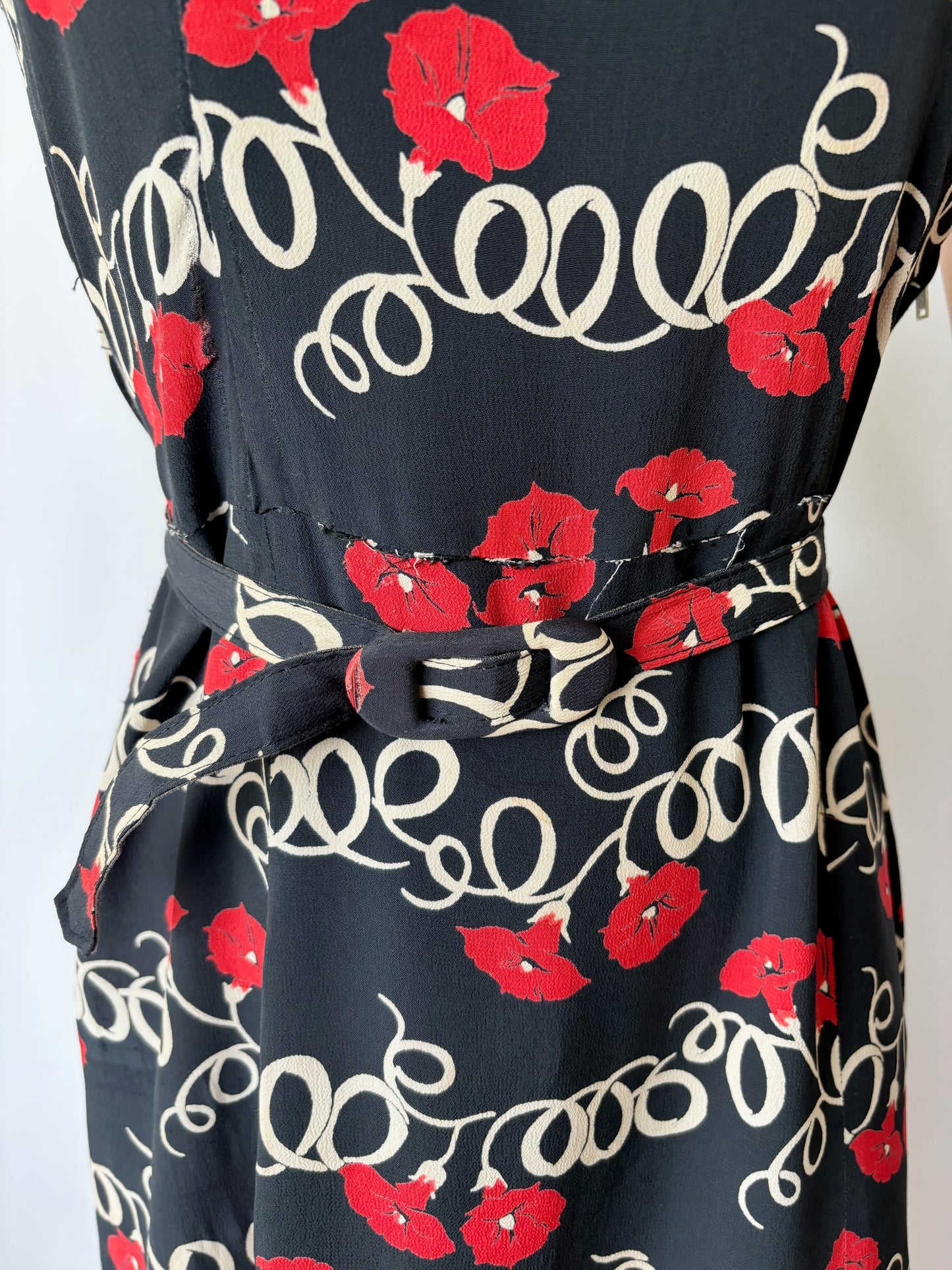 1940s Midnight Blue Rayon Poppies and Swirls Dress | M