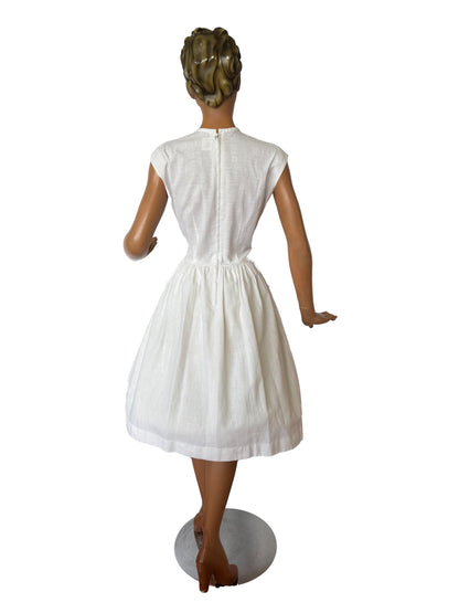 1950s White Linen Cotton Broderie Anglaise Dress | S/M