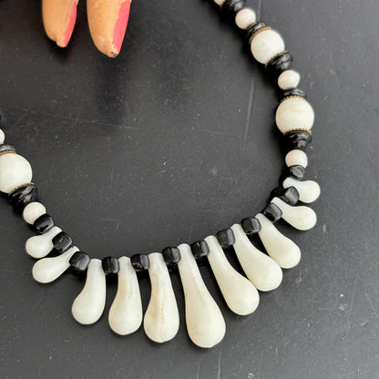 Vintage 1950s Black and White Milk Glass Necklace