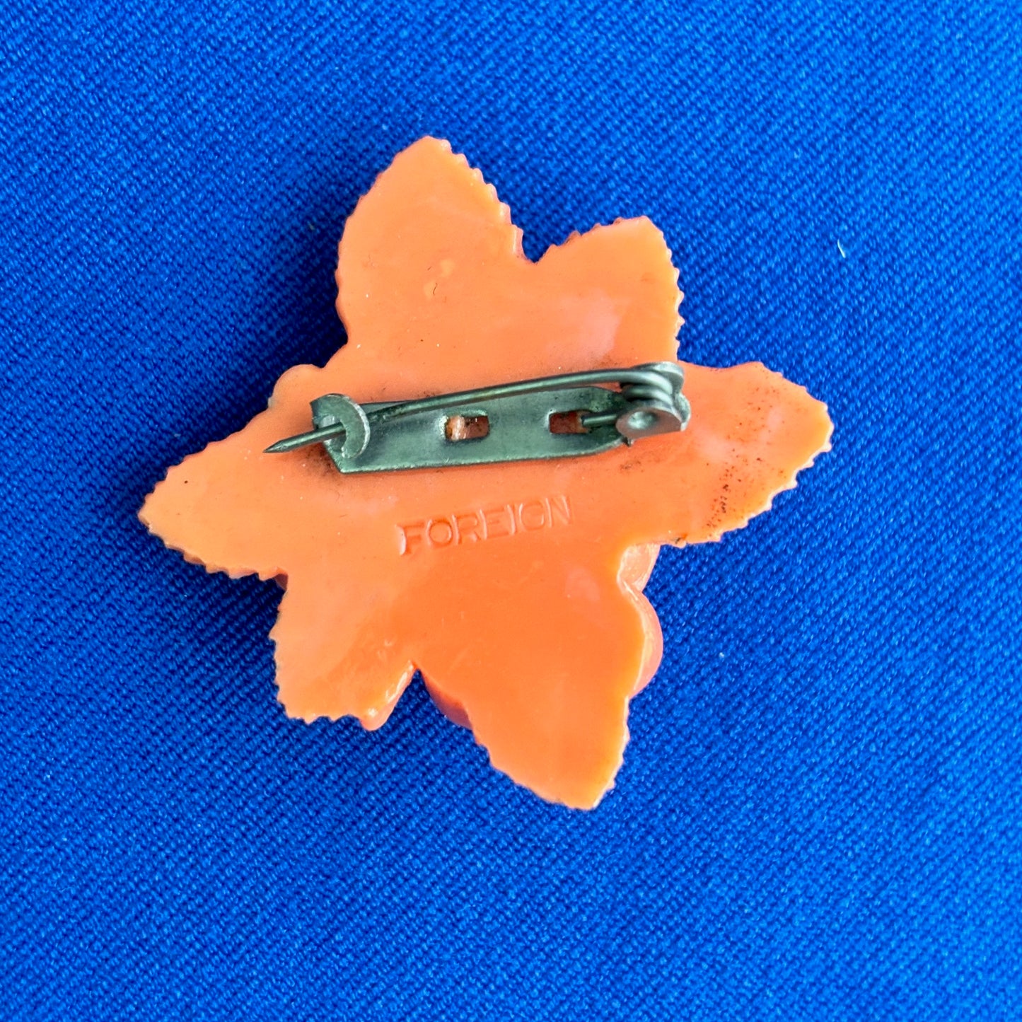 1940s/50s Burnt Orange Celluloid Brooch