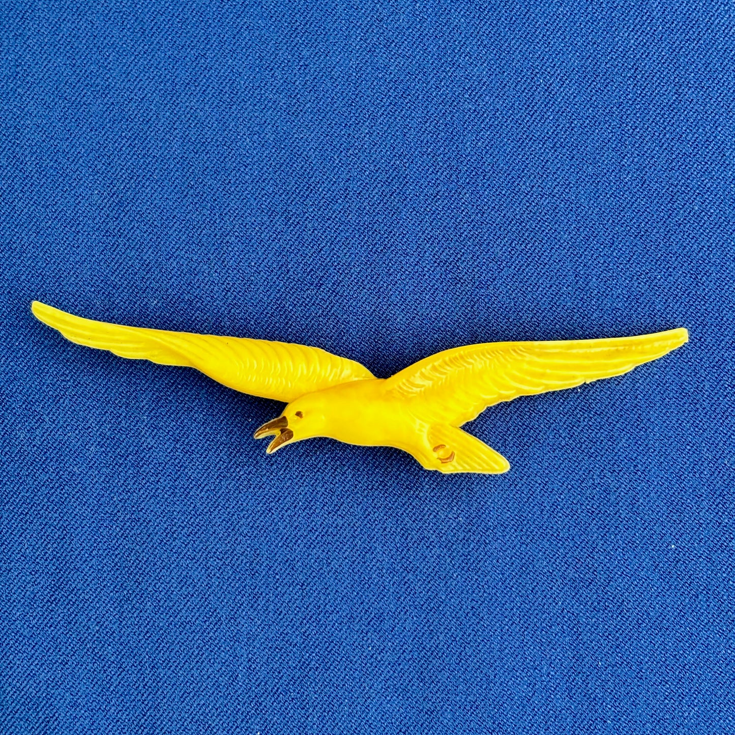 1940s/50s Celluloid Bird Brooch