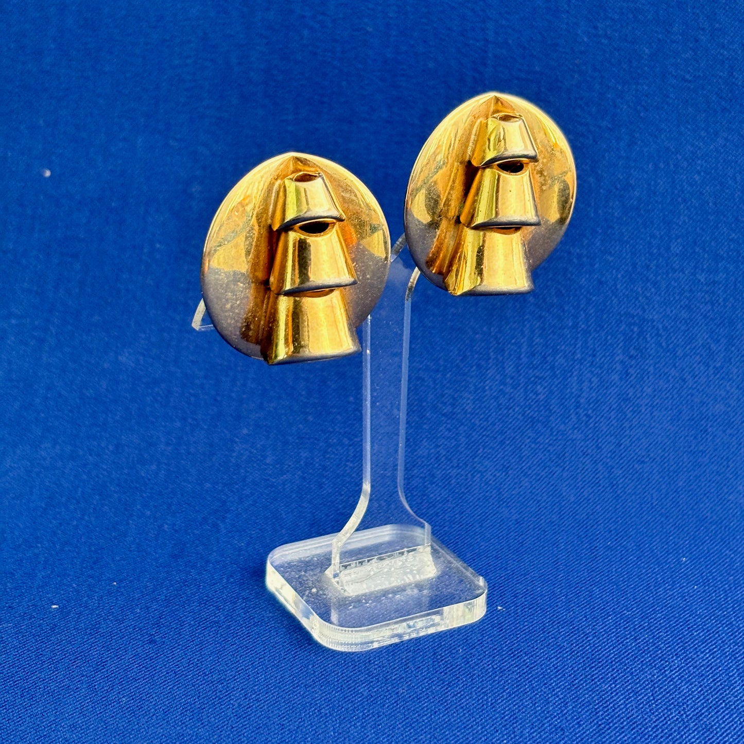 1950s/60s Gold Tone Metal Clip On Earrings