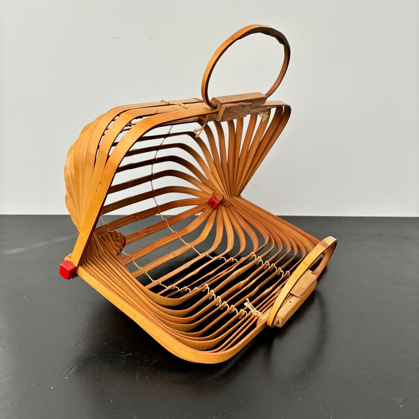 1940s Foldable Bamboo Handbag