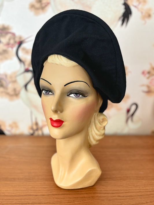 Large 1940s Felt Beret