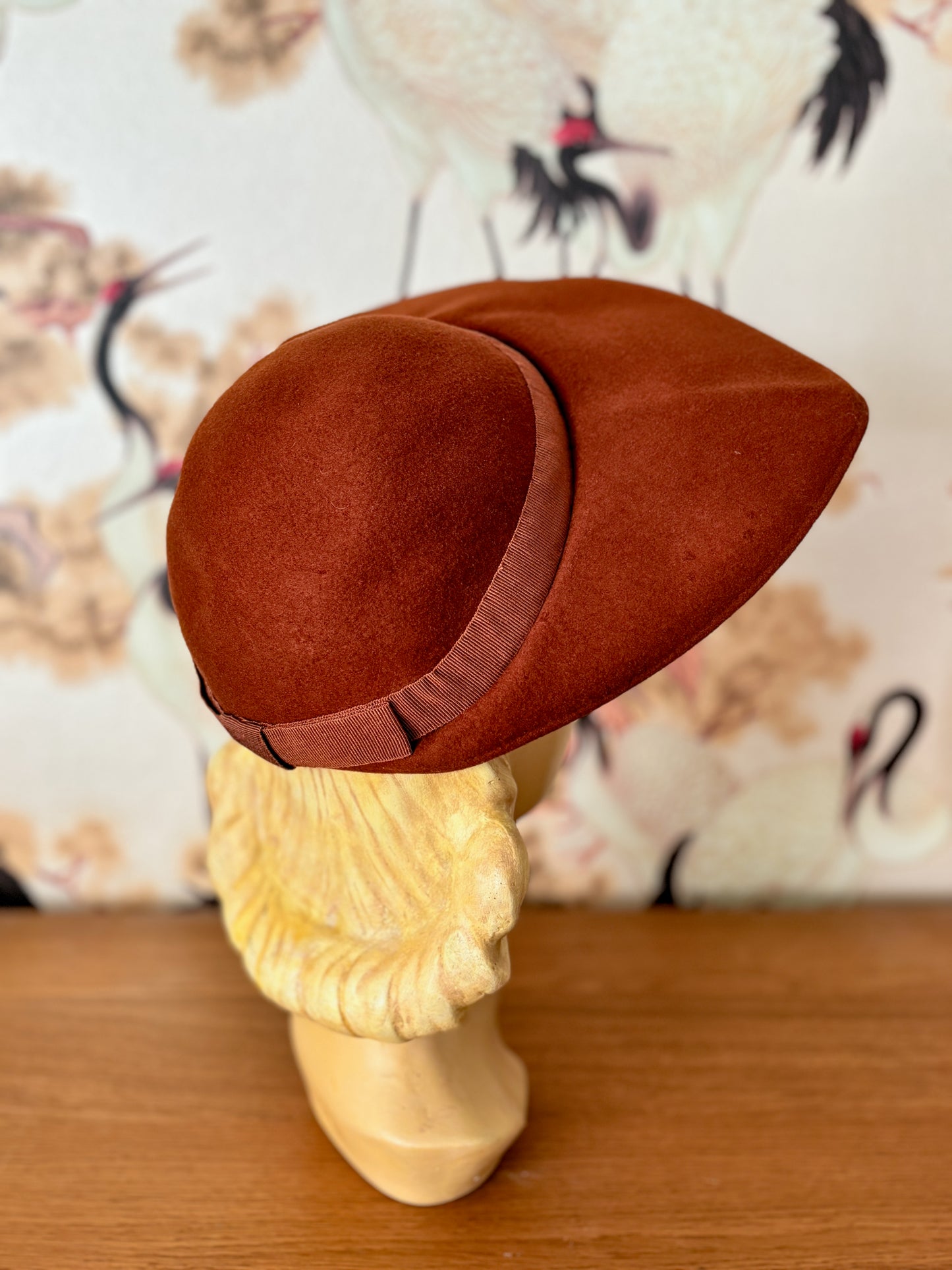 1940s Brown Felt Halo Hat