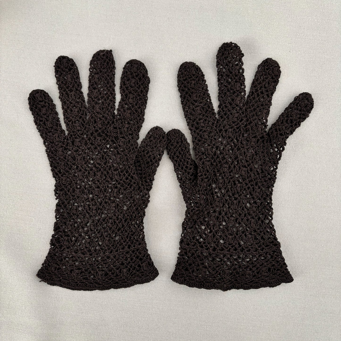 1930s/40s Crocheted Gloves | Size 7