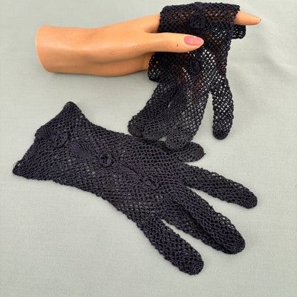 1930s/40s Blue Crocheted Gloves