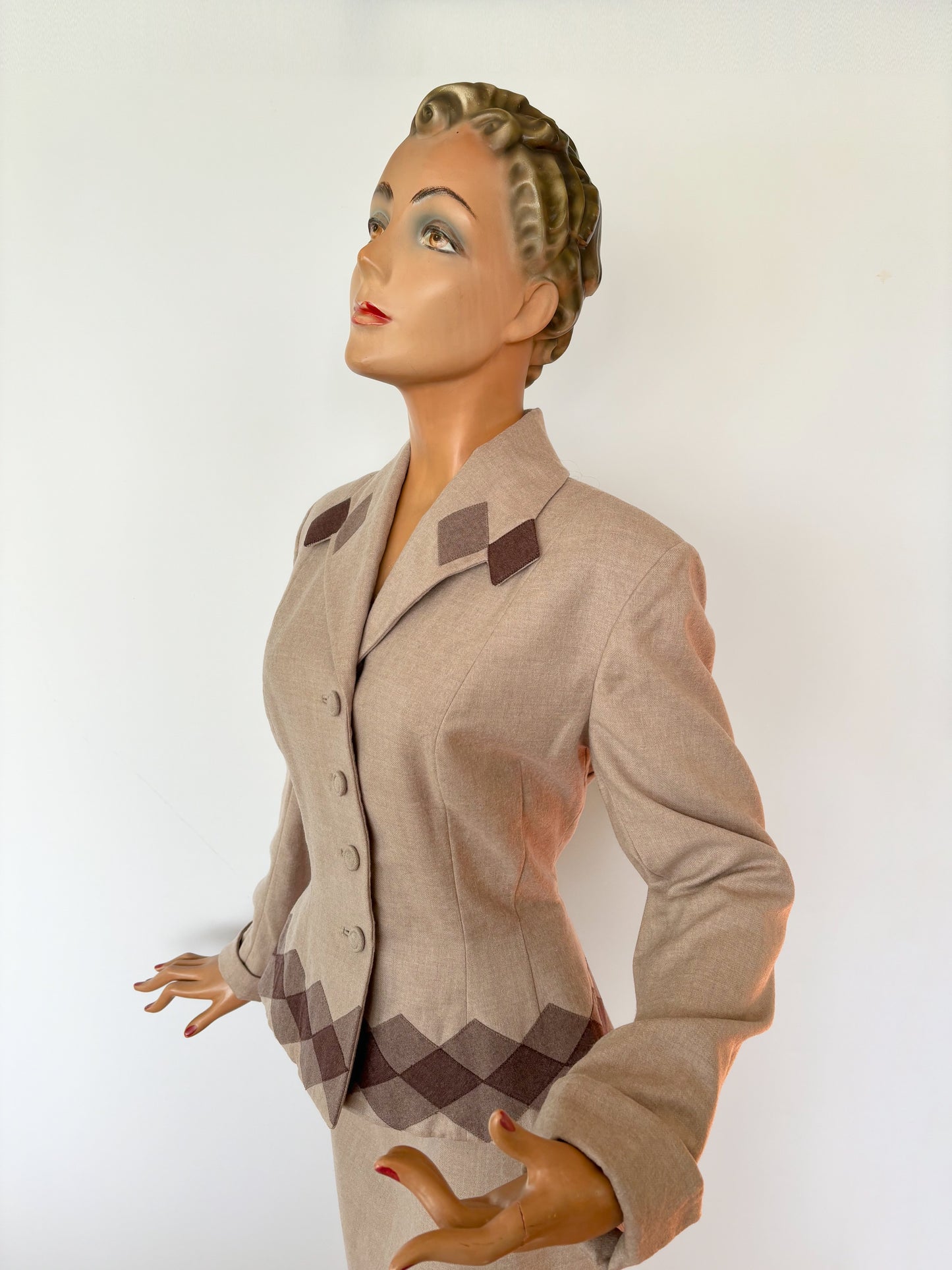 Mint Condition 1940s Lilli Ann Diamond Block Suit | S/M