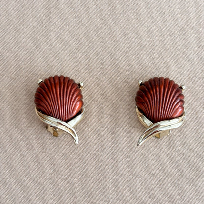 1950s/60s Thermoset Shell Clip-on Earrings