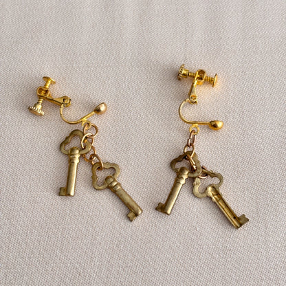 1940s/50s Keys Screw-back Earrings