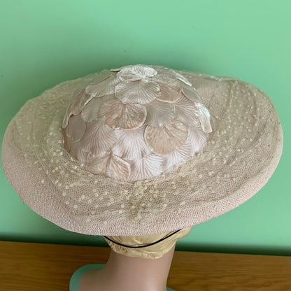 1950s Netted and Petal Halo Hat