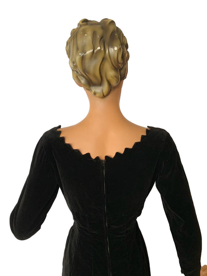 1950s Velvet Scalloped Collar Dress | XS