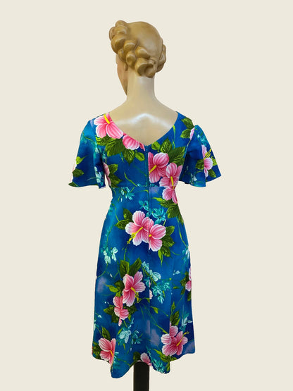 1970s Blue and Pink Hibiscus Hukilau Fashions Dress | XS/S