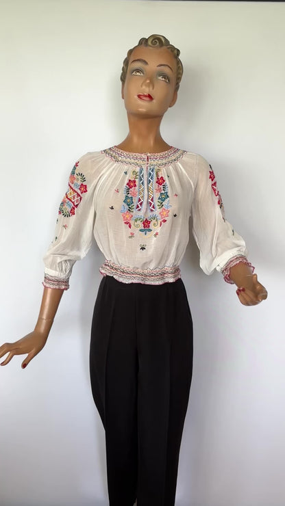 1920s/30s Hungarian Blouse | XS - M