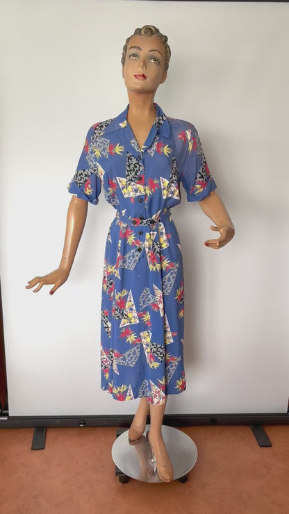 1940s Rayon Novelty Print Shirtwaist Dress | S/M