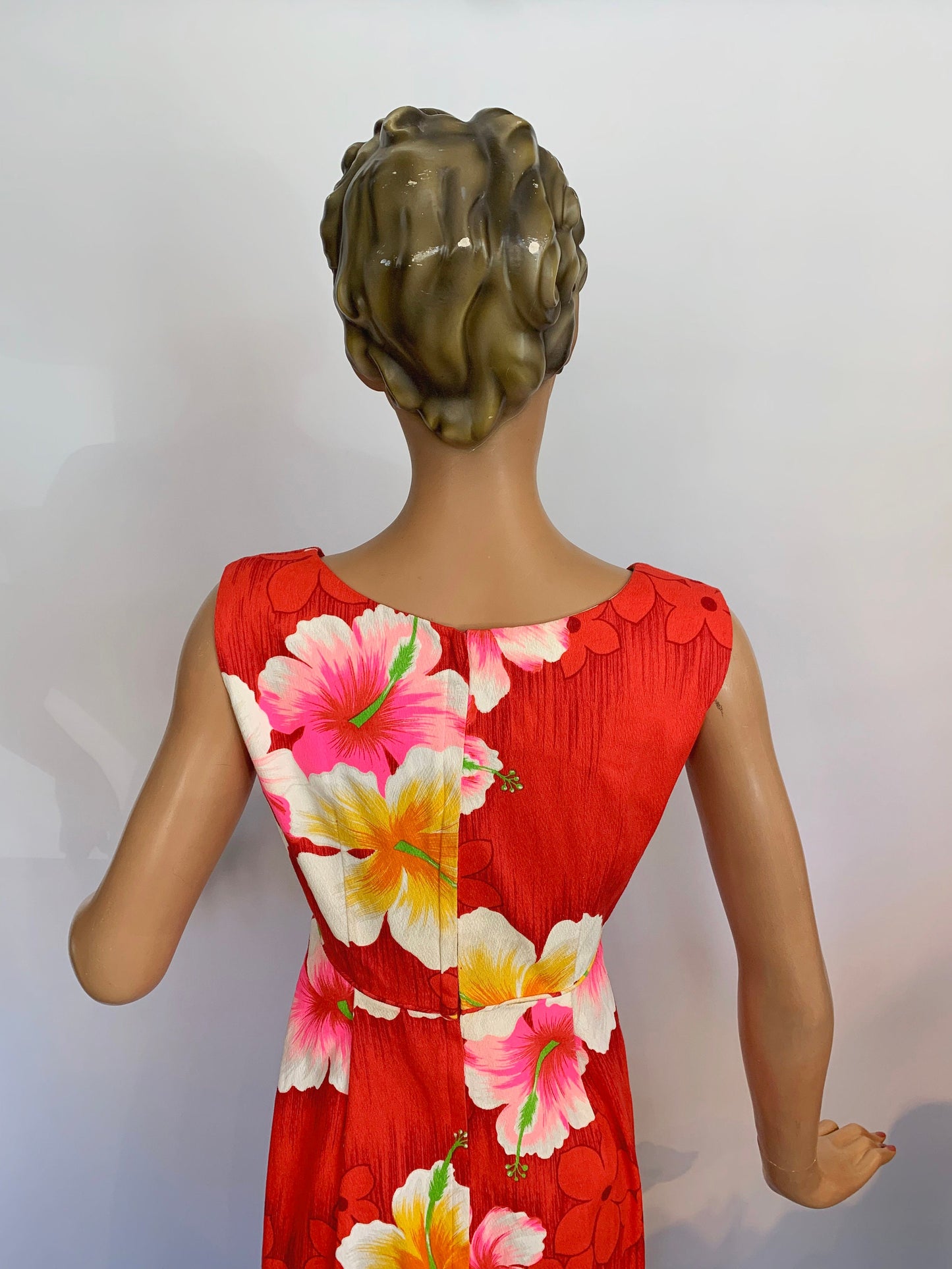 1960s/1970s Royal Hawaiian Luau Dress | M