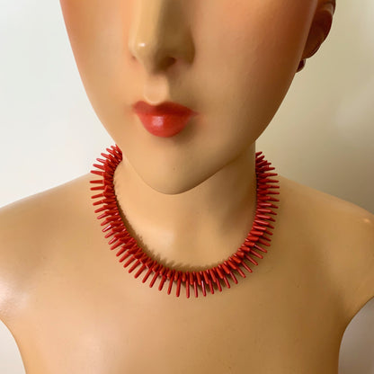 1950s Plastic Pointed Necklace