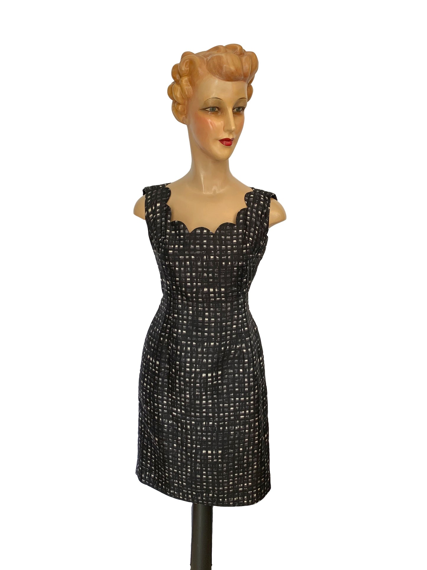 1950s/1960s Silk Sheath Dress Scalloped Collar | M