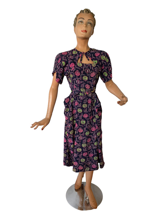 1940s Novelty Print Rayon Dress | S